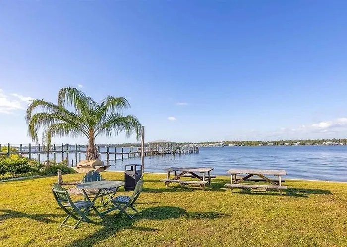 Lagoon Run 106 By Albvr, Waterfront Relaxation Meets Beachfront Convenience