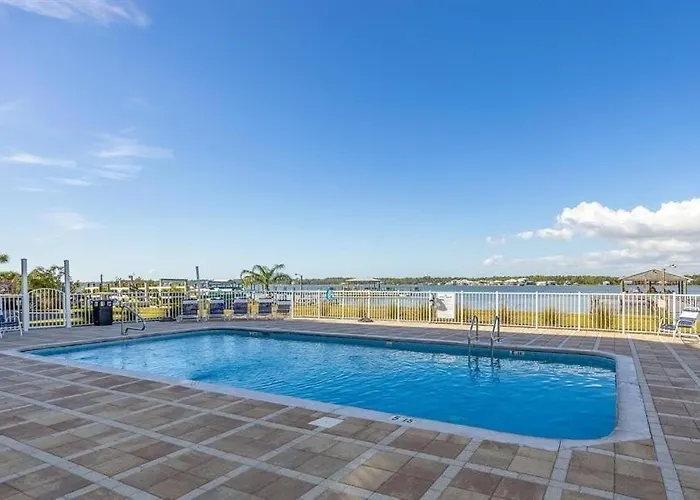 Lagoon Run 106 By Albvr, Waterfront Relaxation Meets Beachfront Convenience Gulf Shores