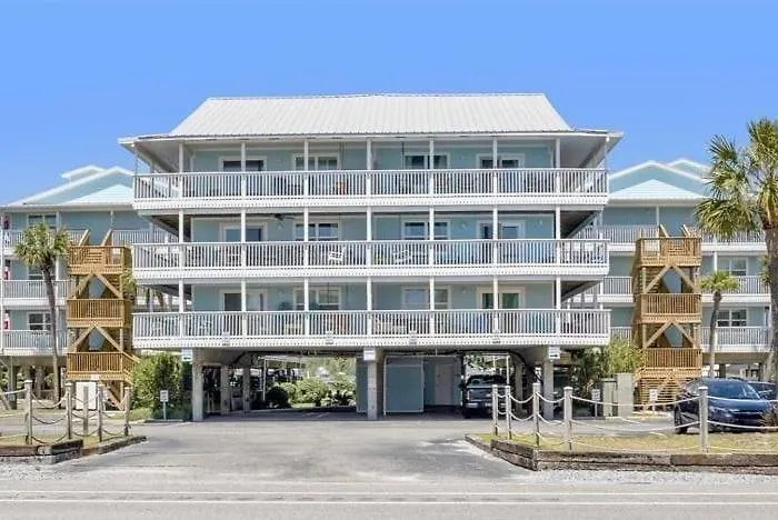 Lagoon Run 106 By Albvr, Waterfront Relaxation Meets Beachfront Convenience