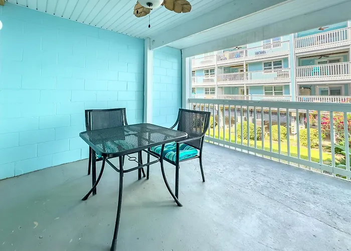 Holiday home Lagoon Run 106 By Albvr, Waterfront Relaxation Meets Beachfront Convenience *