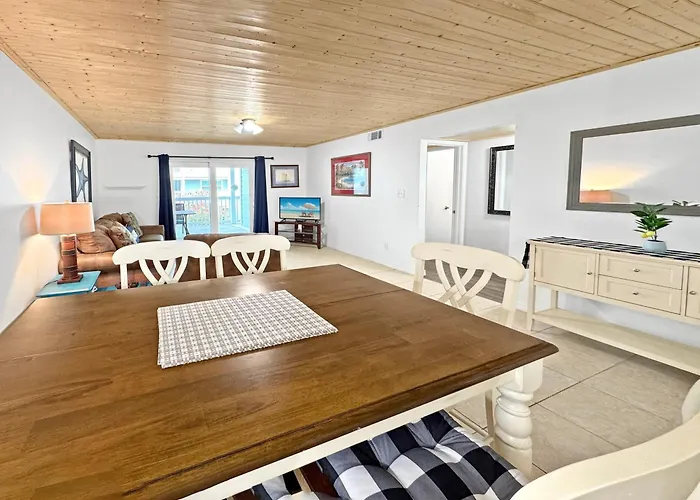 Lagoon Run 106 By Albvr, Waterfront Relaxation Meets Beachfront Convenience Holiday home Gulf Shores